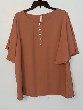 Zenana Outfitters Rust-Tone Flutter Henley Blouse